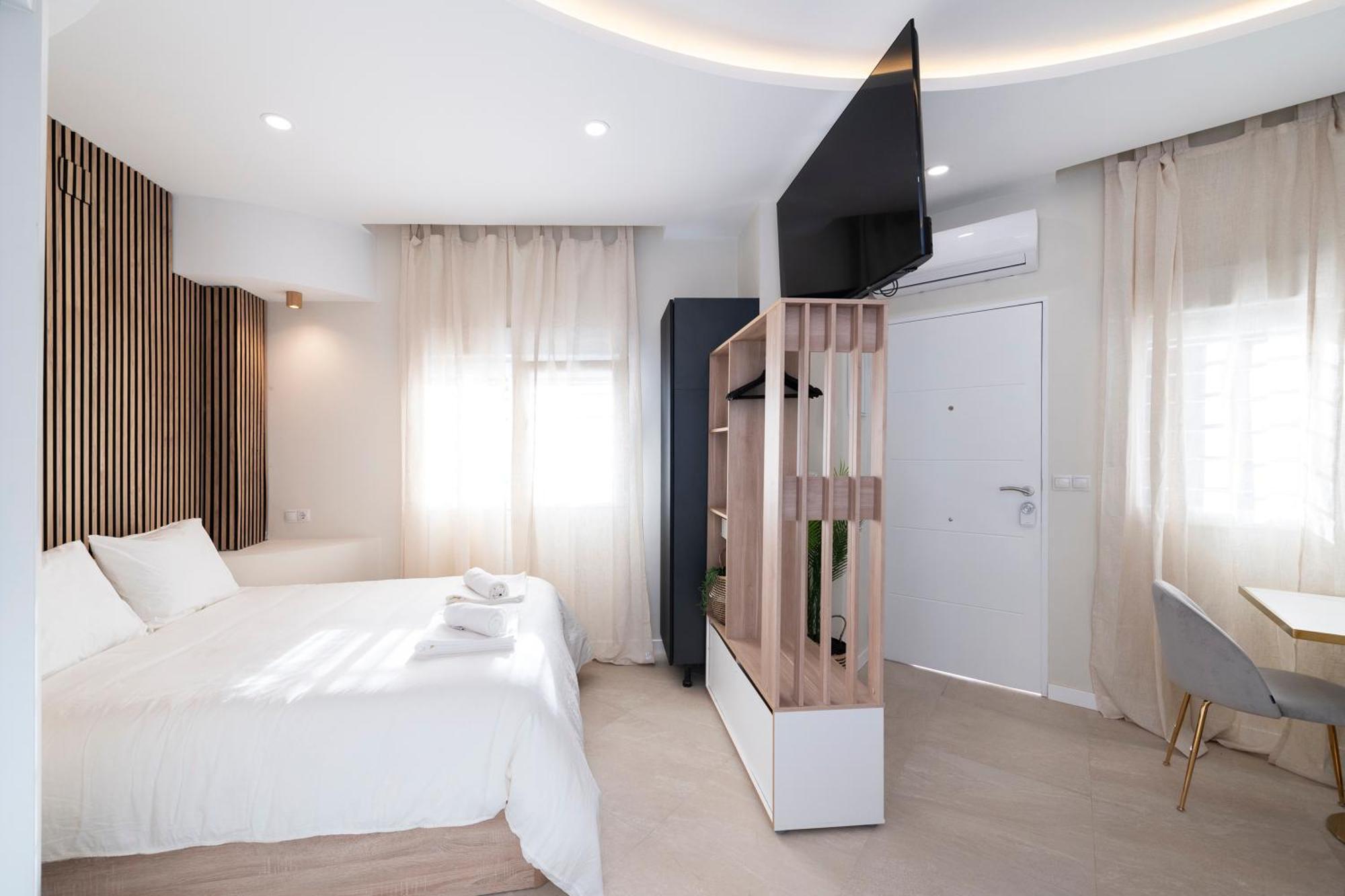 Malaga Boutique V.V Luxury Jacuzzy Apartment Exterior photo